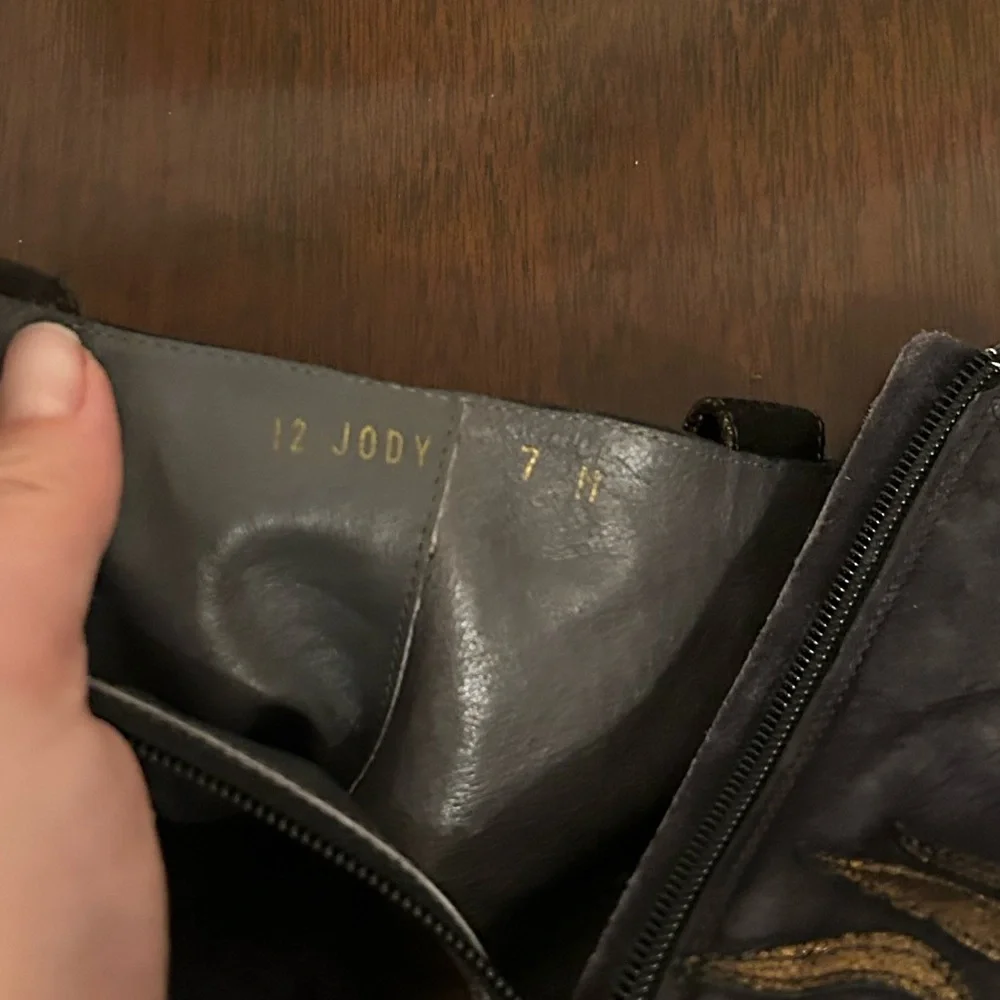 Donald J Pliner Women’s Jody Cowboy Boots Bronze Flames Pointed Toe Size 7 - Picture 9 of 9